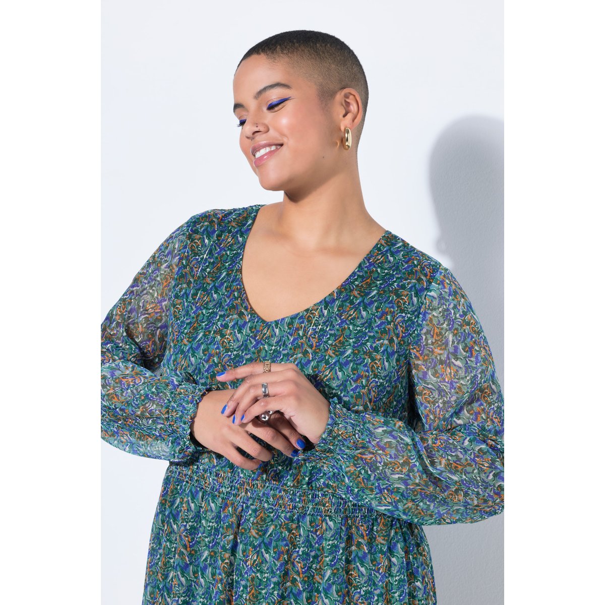 Robe maxi évasée agrémentée d'un imprimé vert mat, STUDIO UNTOLD