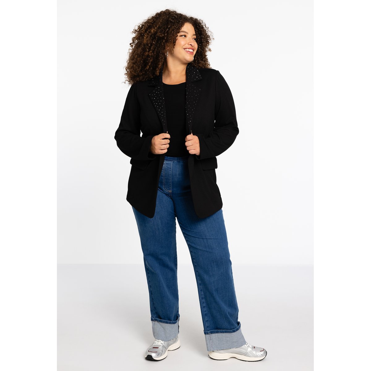 Blazer avec des boutons strass noir, YOEK