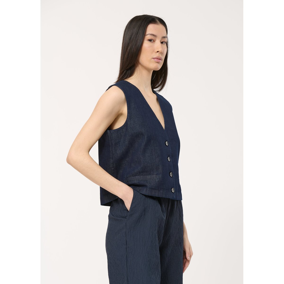 Gilet en denim brut sans manches bleu denim, HUMILITY