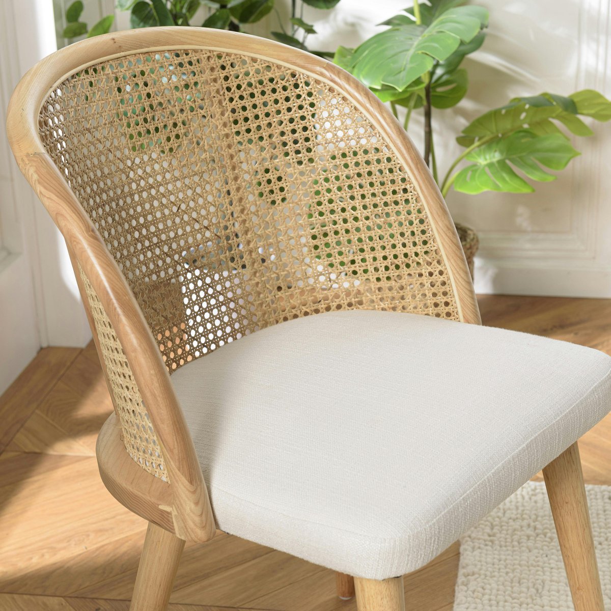Chaise exotique dossier rond cannage assise tissu blanc TIM bois naturel, PIER IMPORT