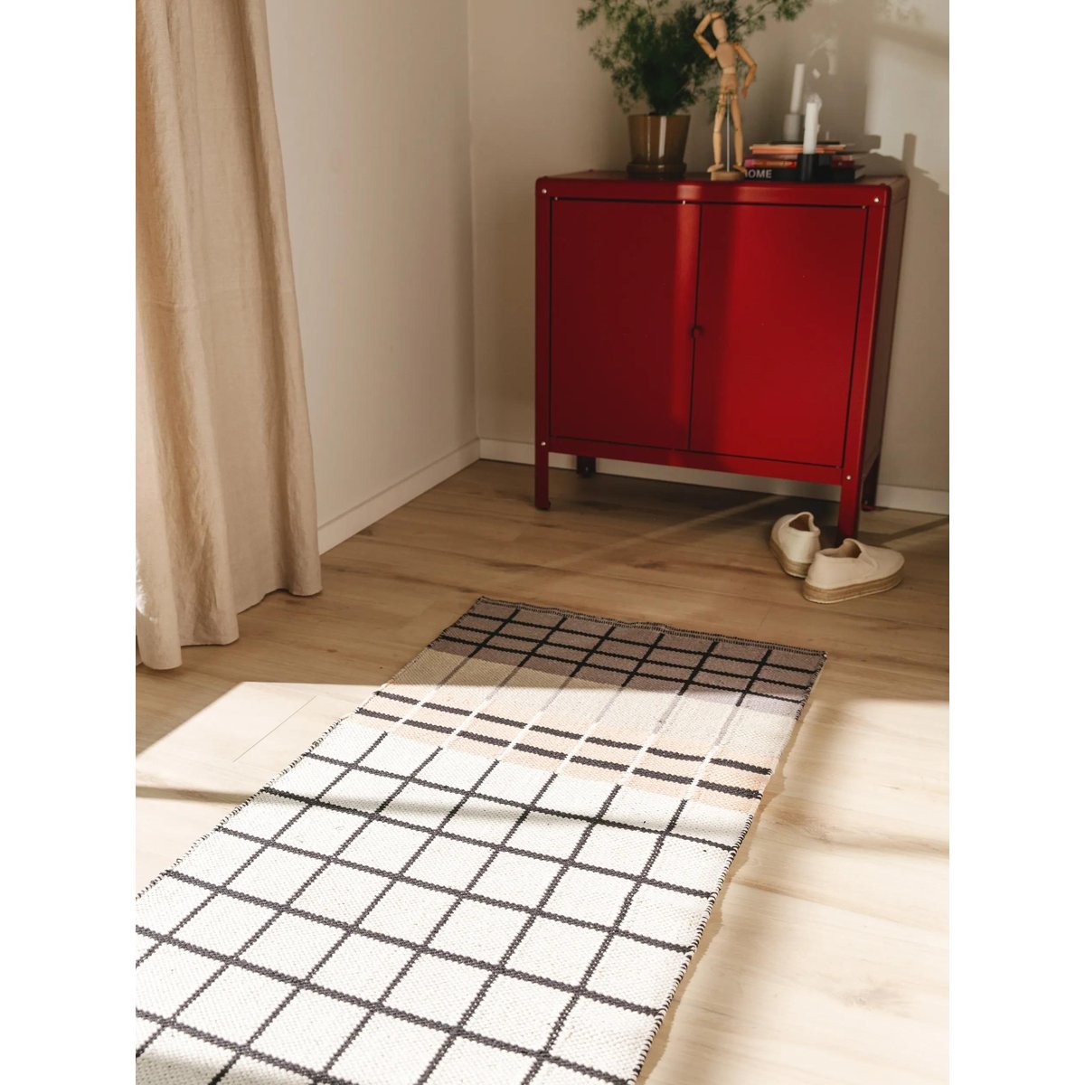 Tapis de couloir tissé main LEANDER gris/blanc, BENUTA