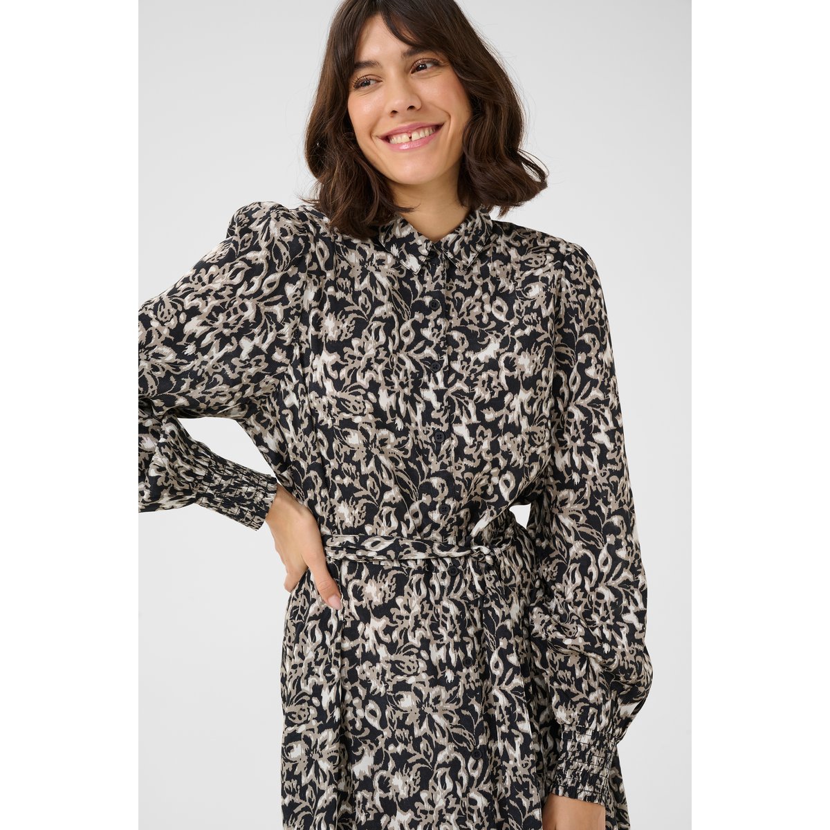 Dress noir/gris elefants. graphicflower, KAFFE
