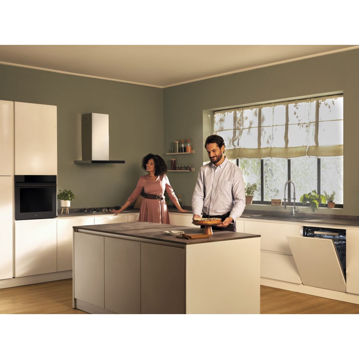 Hotte décorative murale HCEZ2426S ThinQ couleur unique, LG
