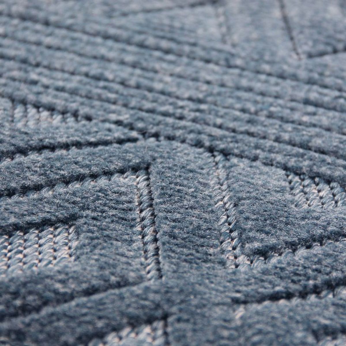 Tapis à motifs losanges  VINTAGE RELIEF bleu, THE DECO FACTORY