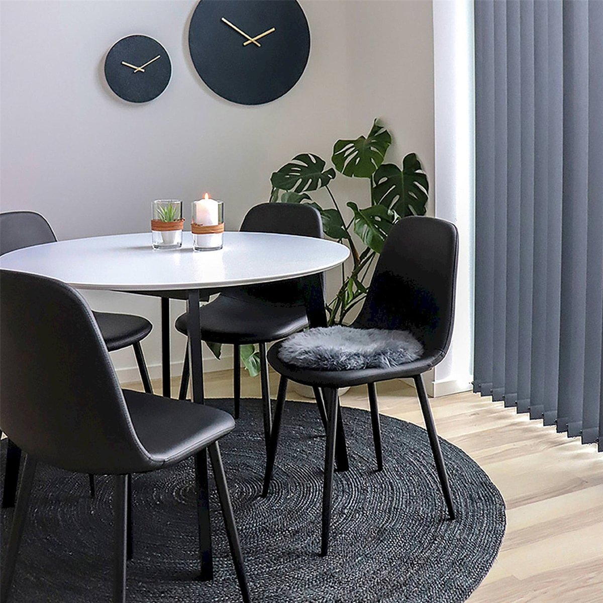 Chaise capitonnée collection IGER noir, RECOLLECTION