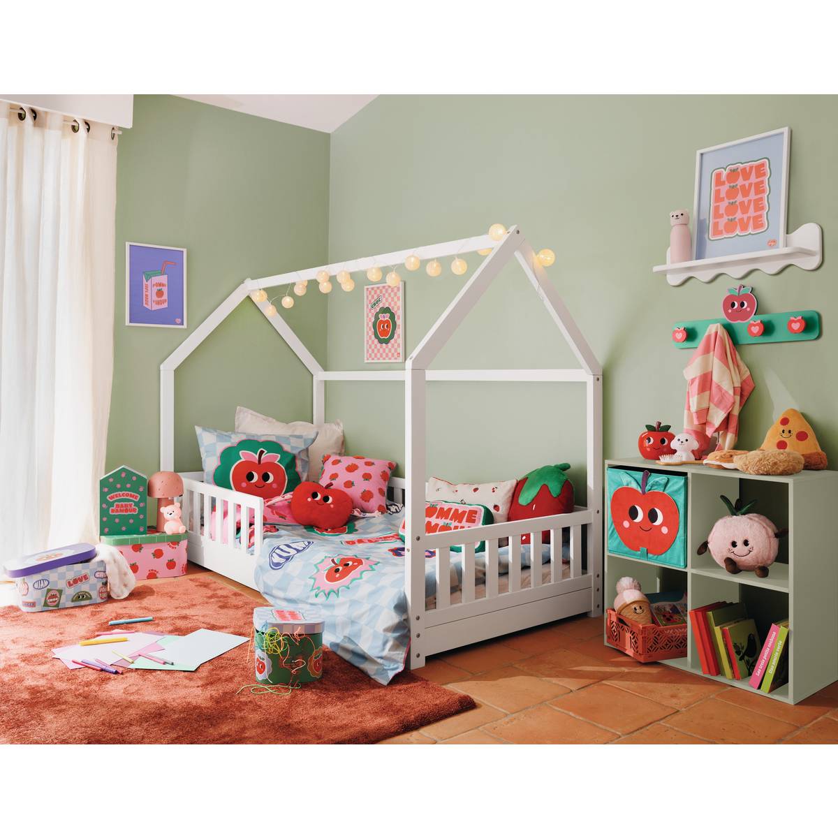 Patère 4 crochets motif pomme CHA CHA POP rouge, ATMOSPHERA FOR KIDS