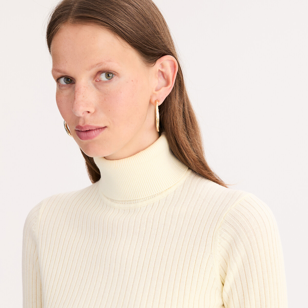 Pull girocollo in maglia fine a coste in misto lana ecru , ANNE WEYBURN