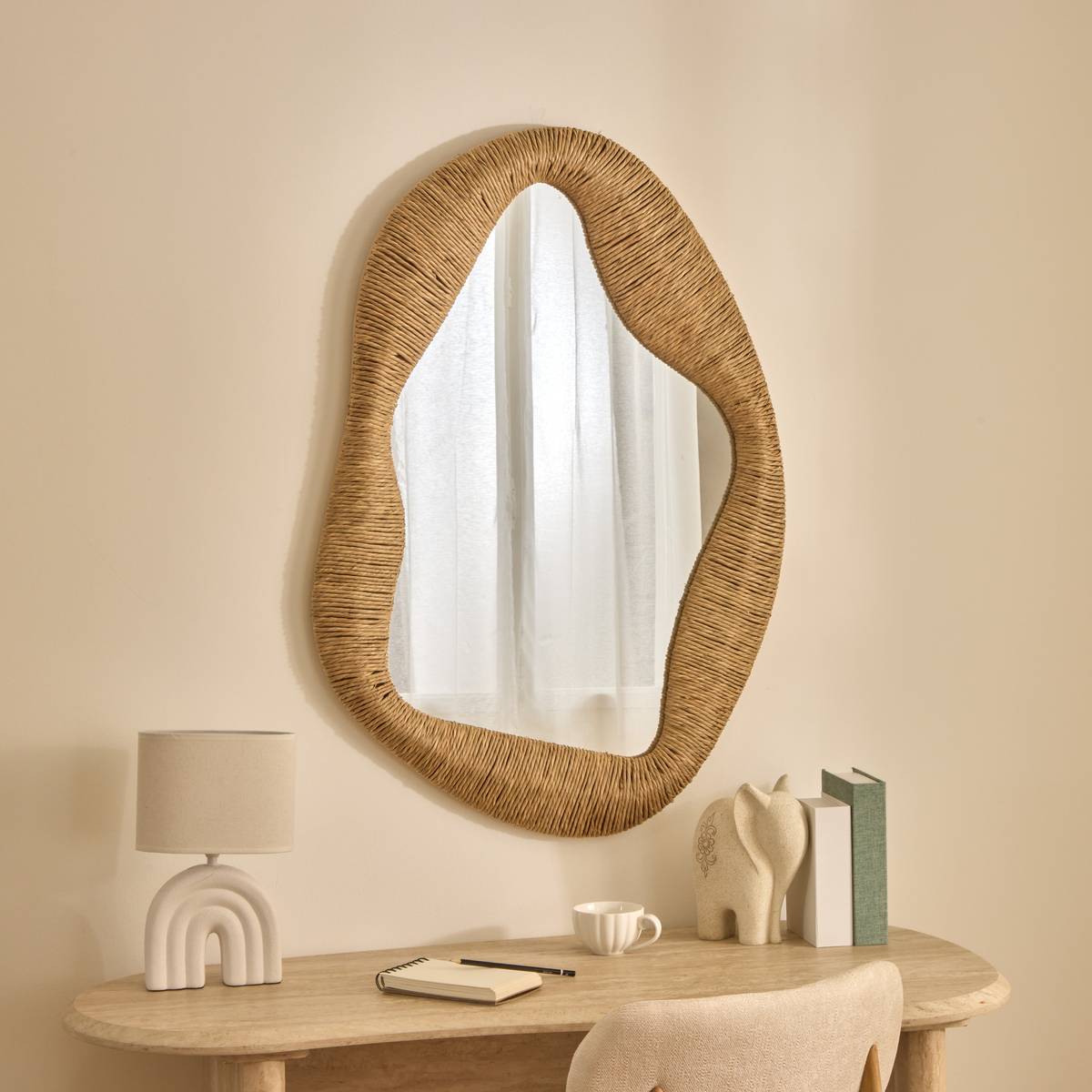 Miroir ovale en osier SANOA beige lin, ATMOSPHERA