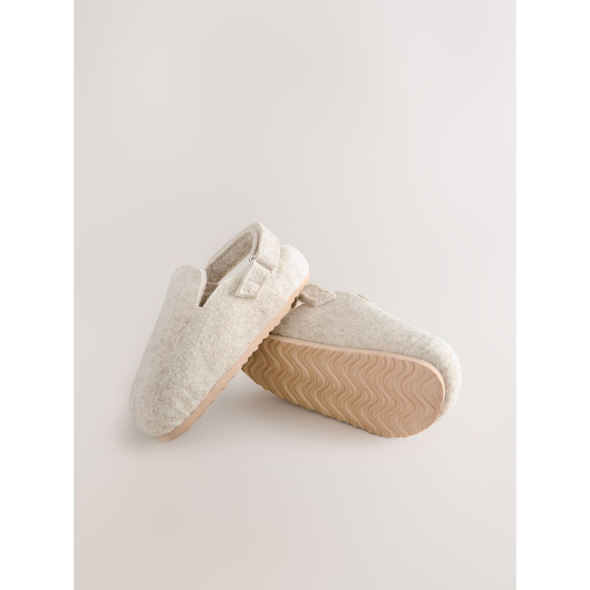 Chaussons sabots en feutre naturel, NEXT