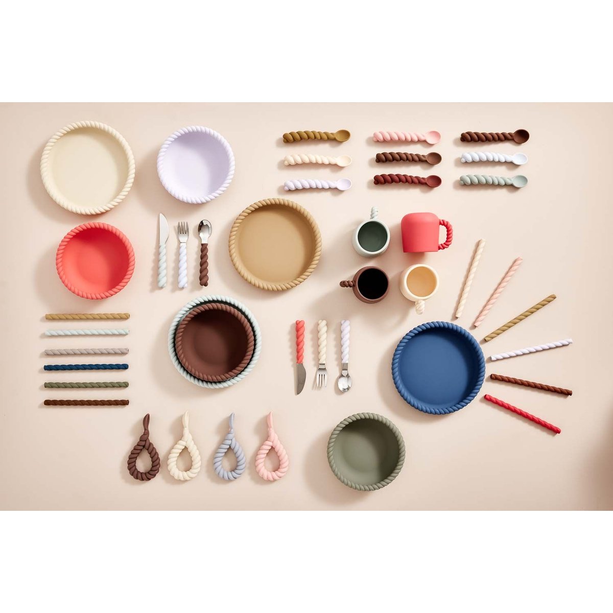 Assiette et bol en silicone torsadé MINI bleu, OYOY LIVING DESIGN