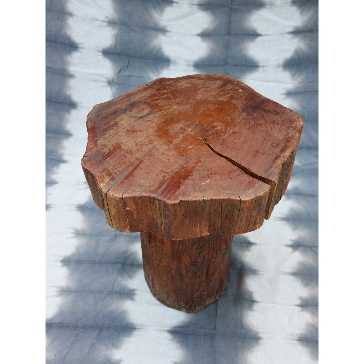Table de salon en bois brut Donna N°1074 - Bon état bois foncé, DEBONGOUT