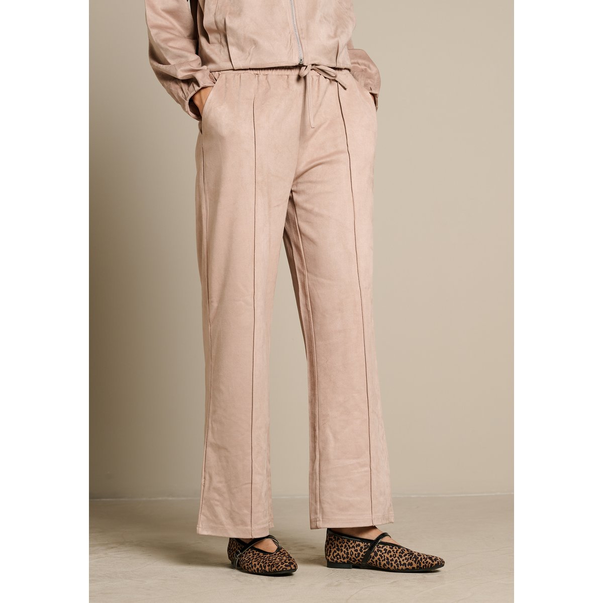 Pantalon fluide effet suédé taupe, LOLALIZA