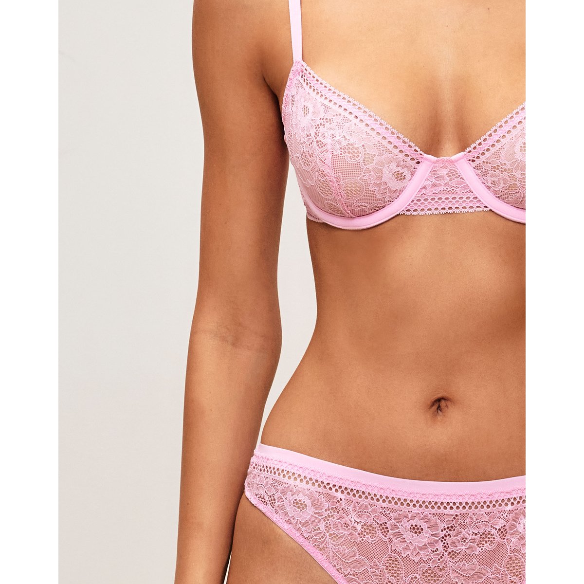 Soutien-gorge corbeille en dentelle florale NEW REVOLTIZ rose, UNDIZ