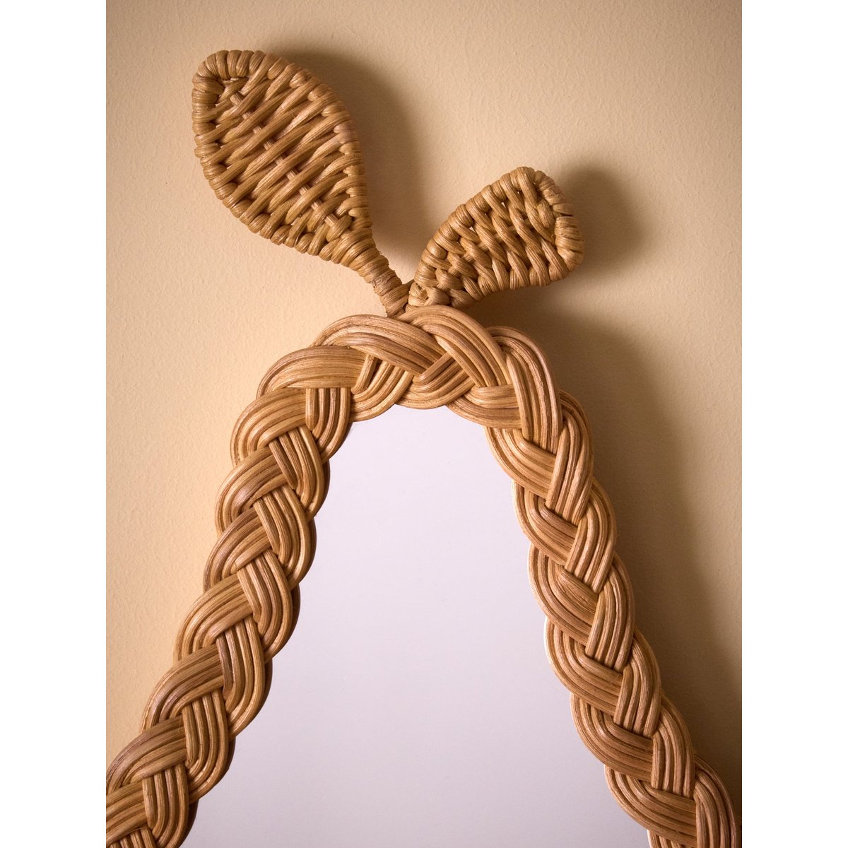Miroir mural forme poire en rotin bois naturel, CYRILLUS