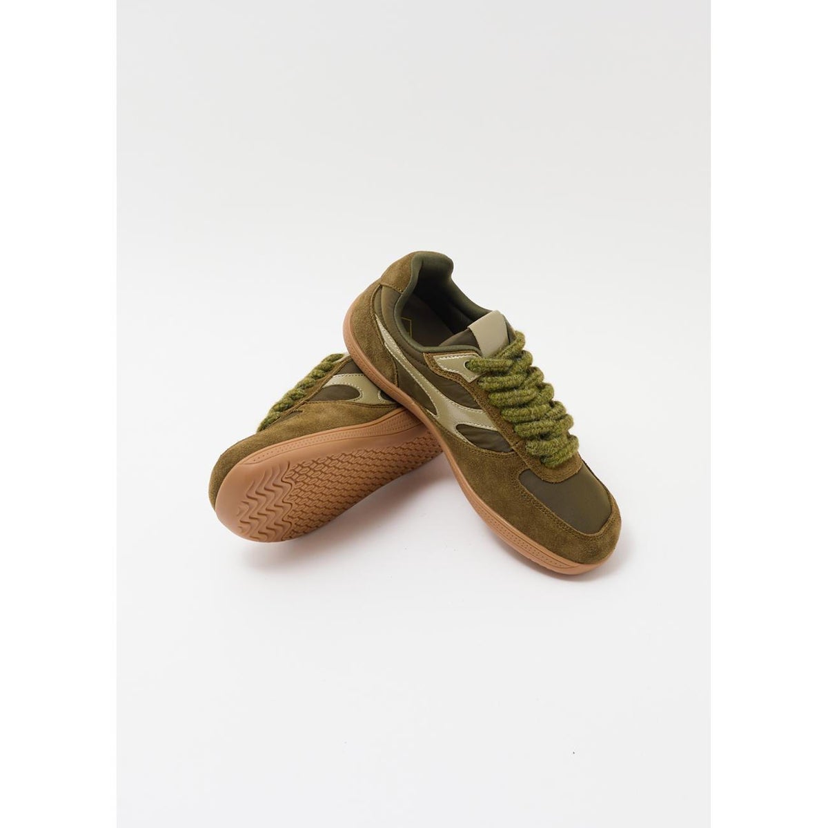 Baskets en cuir et toile kaki, PROMOD