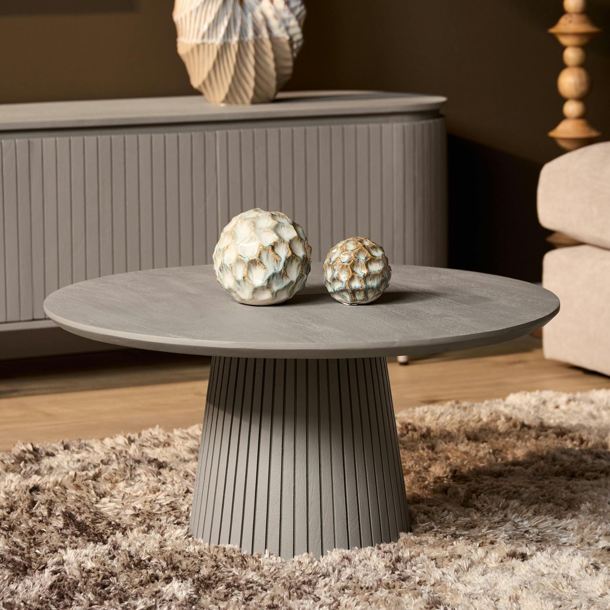 Table basse ronde en bois, pied rainuré CALERO gris, PIER IMPORT