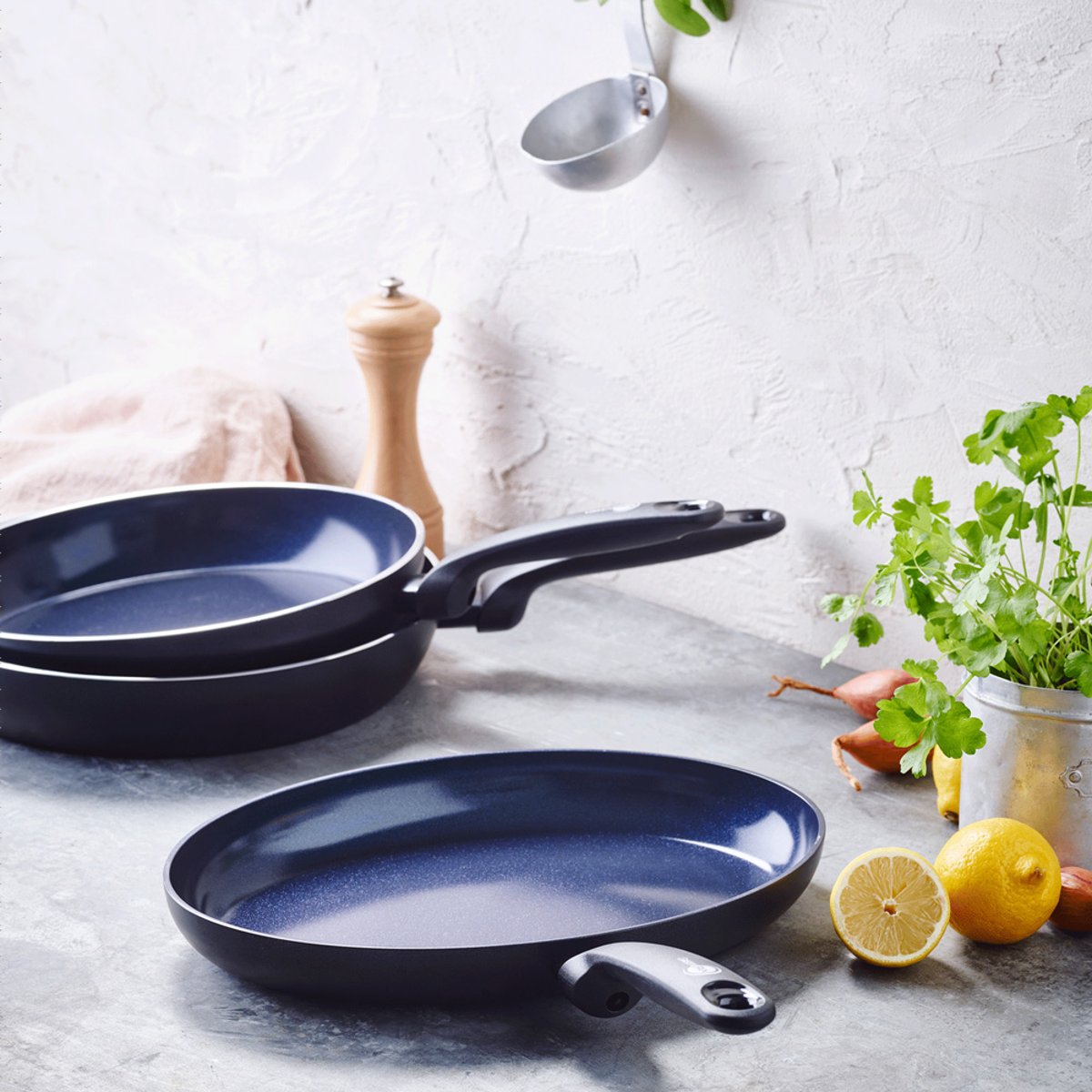 Poêle ovale 32 cm aluminium revêtement céramique-Torino noir, GREENPAN