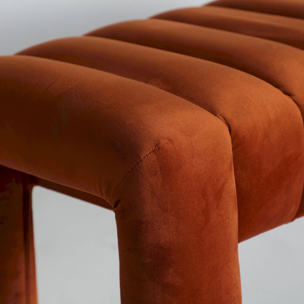 Banc de lit en velours collection VACIO ambré, RECOLLECTION