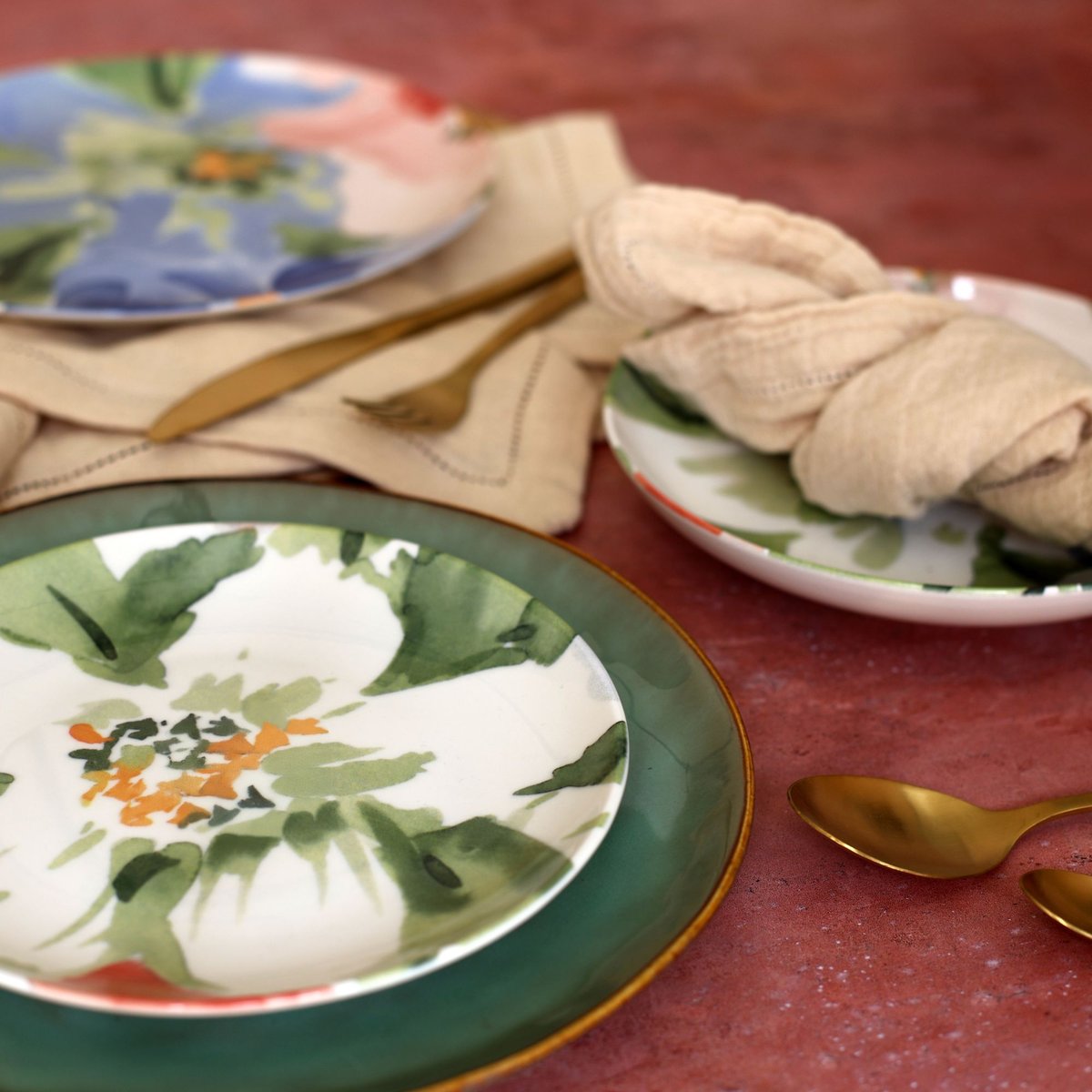 Lot de 6 assiettes à dessert en porcelaine 21cm, FLORALUX blanc-rouge-vert, NOVASTYL