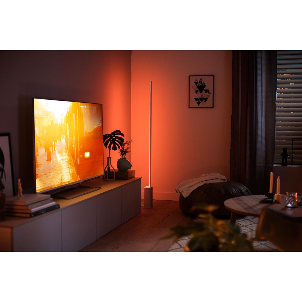 Lampe connectée Gradient Signe noir White&Color Ambiance noir, PHILIPS HUE