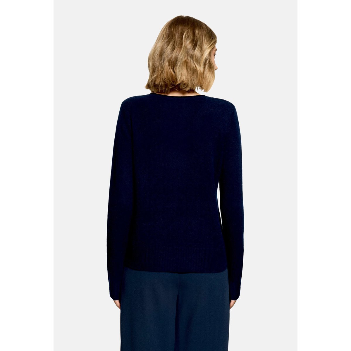 Pull en cachemire à encolure en v dark sky, BETTY BARCLAY