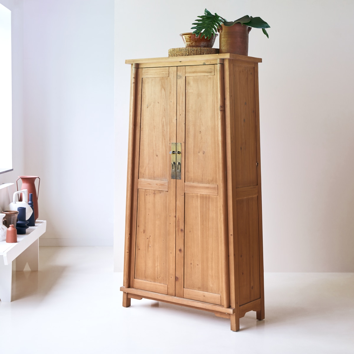 Armoire en Pin massif, YUKI naturel, TIKAMOON