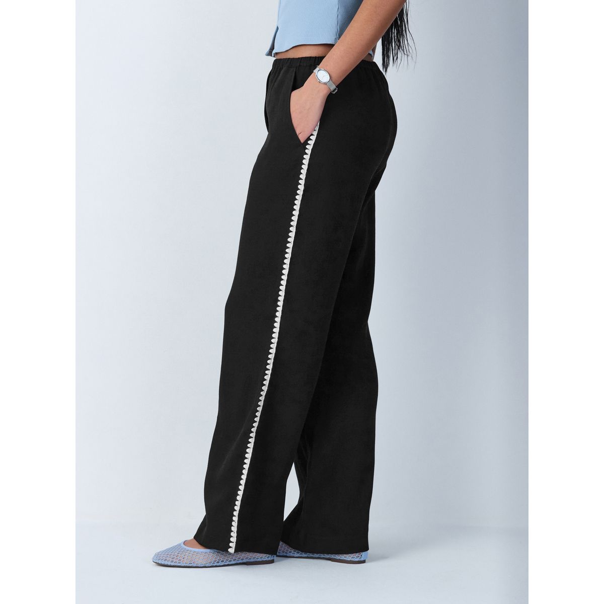 Pantalon large avec détail brodé noir, NEXT