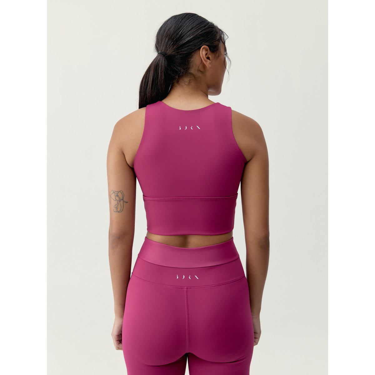Brassière de sport femme Kaia Maintien élevé coussinets amovibles rouge prune, BORN