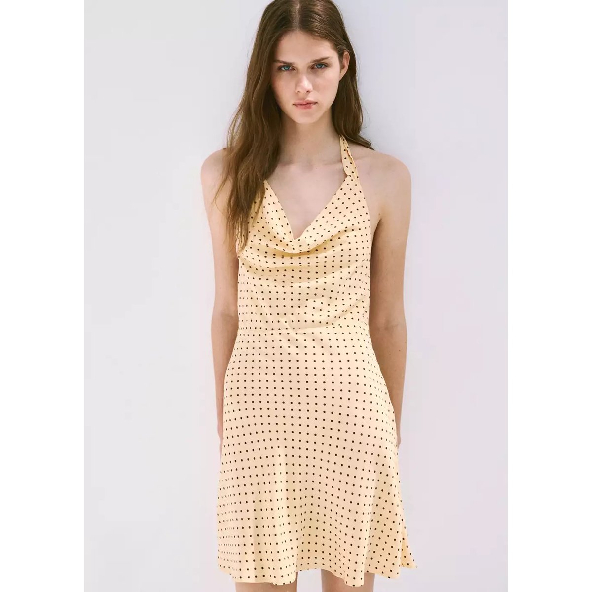 Robe à pois à col drapé jaune pastel, MANGO