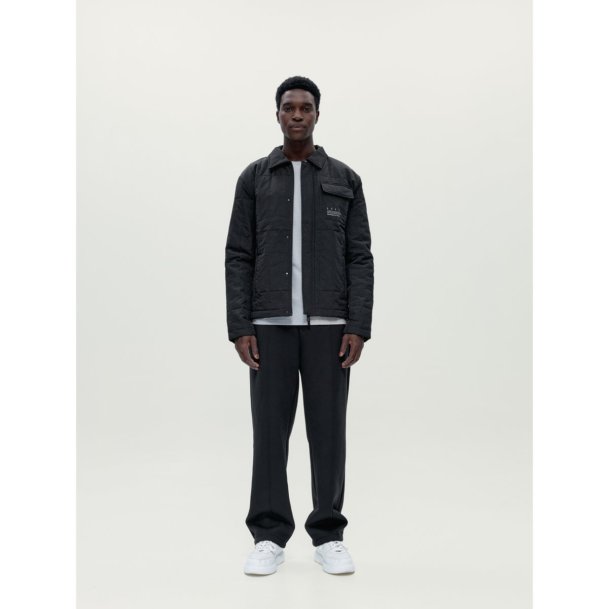Manteau de sport homme Misuri Toucher doux fermeture éclair noir profond, BORN