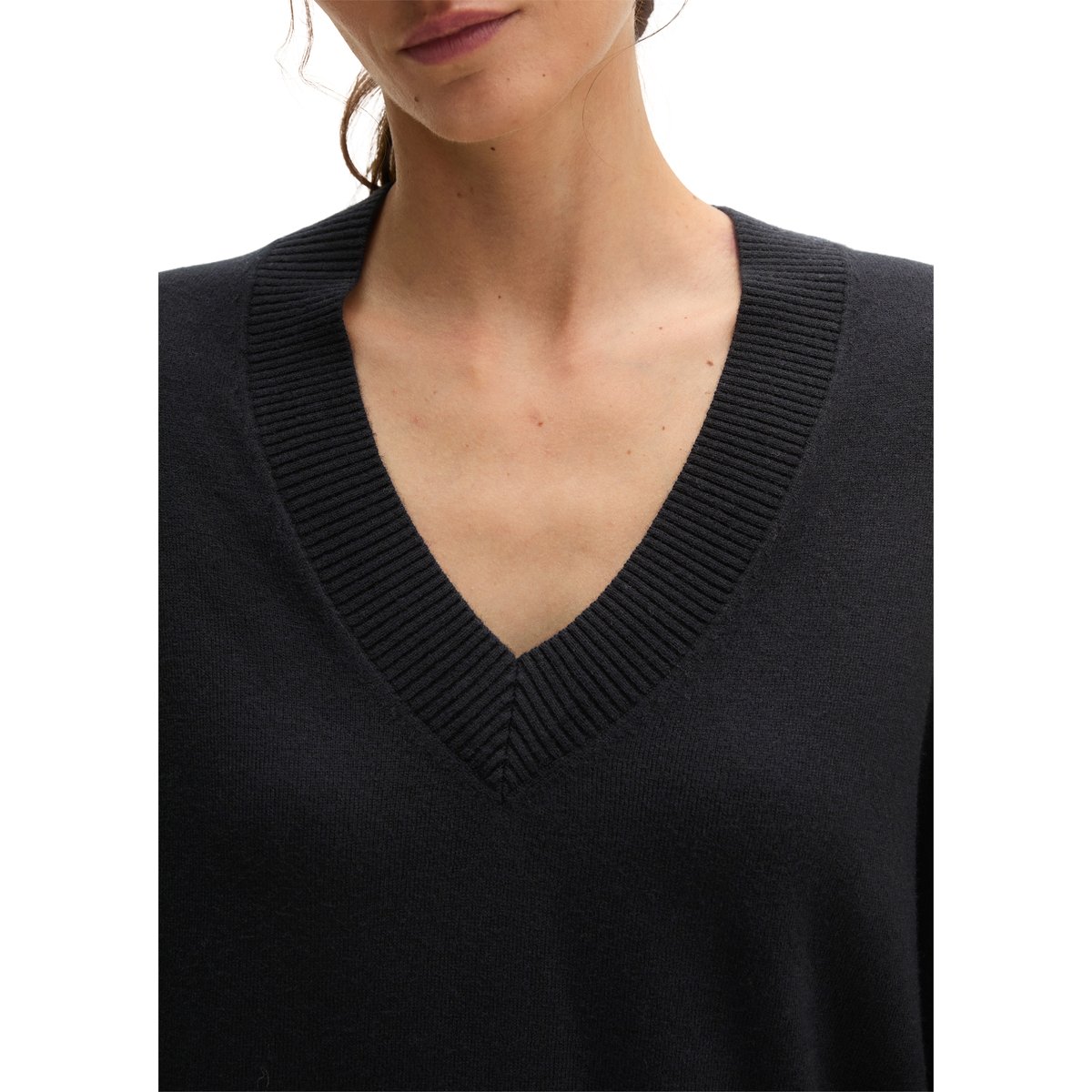 Pull à col en V ample en mélange de laine vierge douce noir, MARC O'POLO