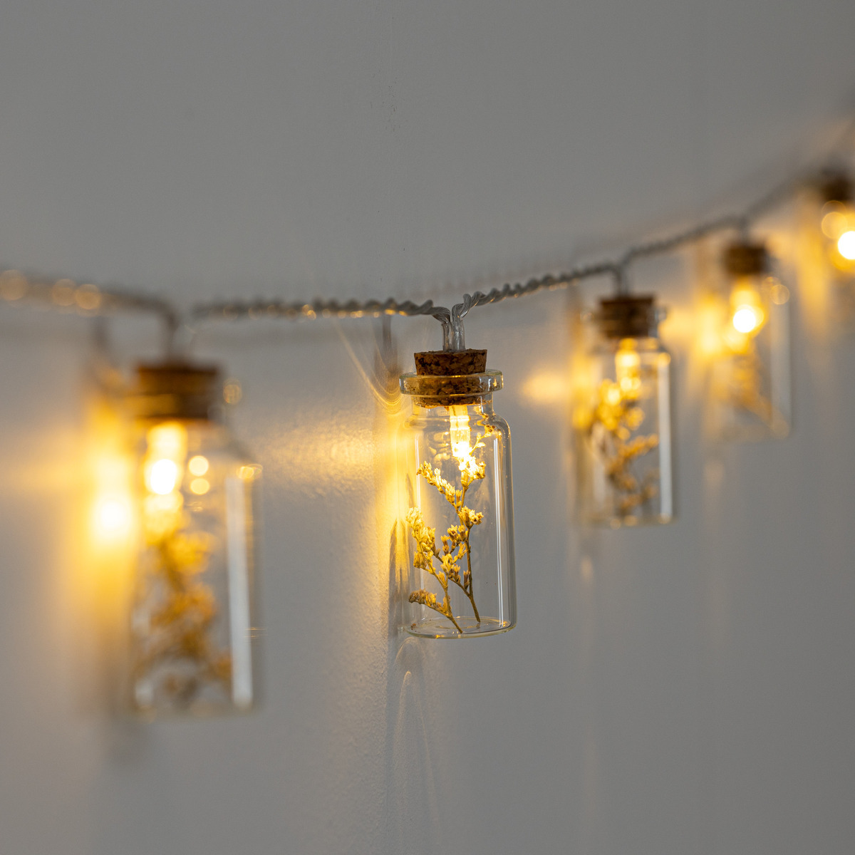 Guirlande LED bouteilles verre à pile FLEUR beige, ATMOSPHERA
