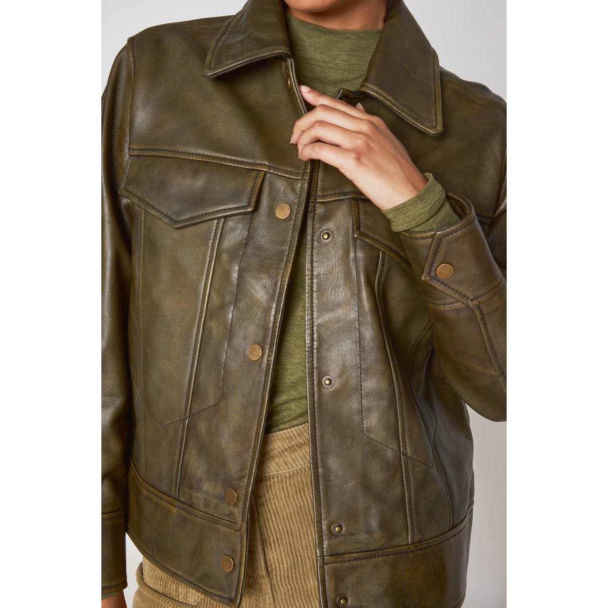 Veste en 100% cuir FIERCE kaki, Maison 123