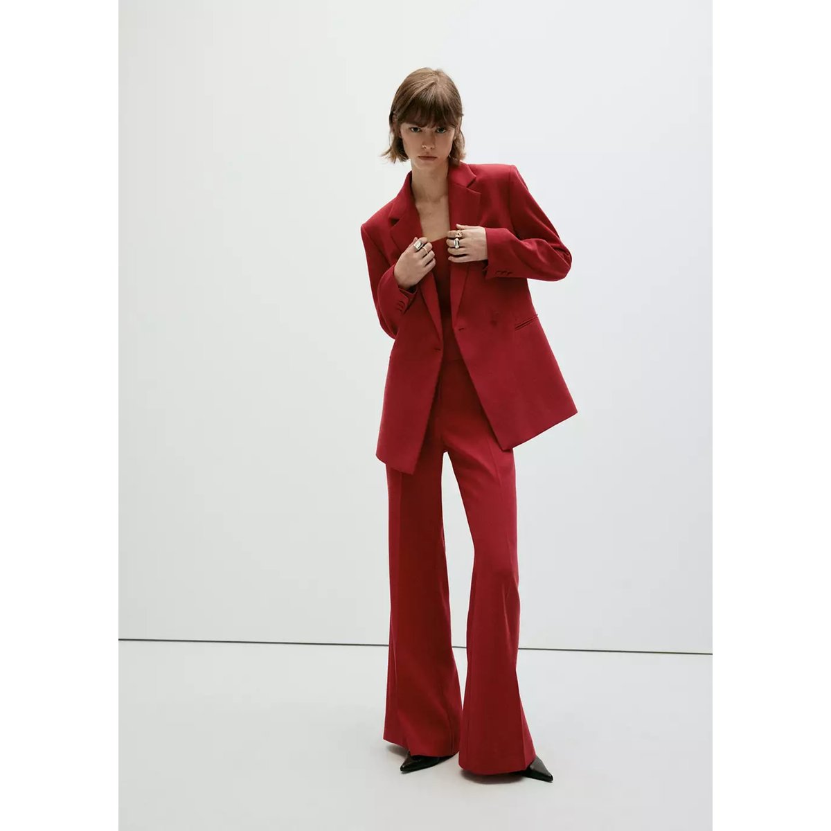 Pantalon de costume taille haute rouge, MANGO
