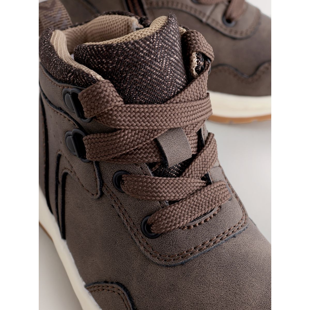 Bottines de marche à doublure chaude marron chocolat, NEXT