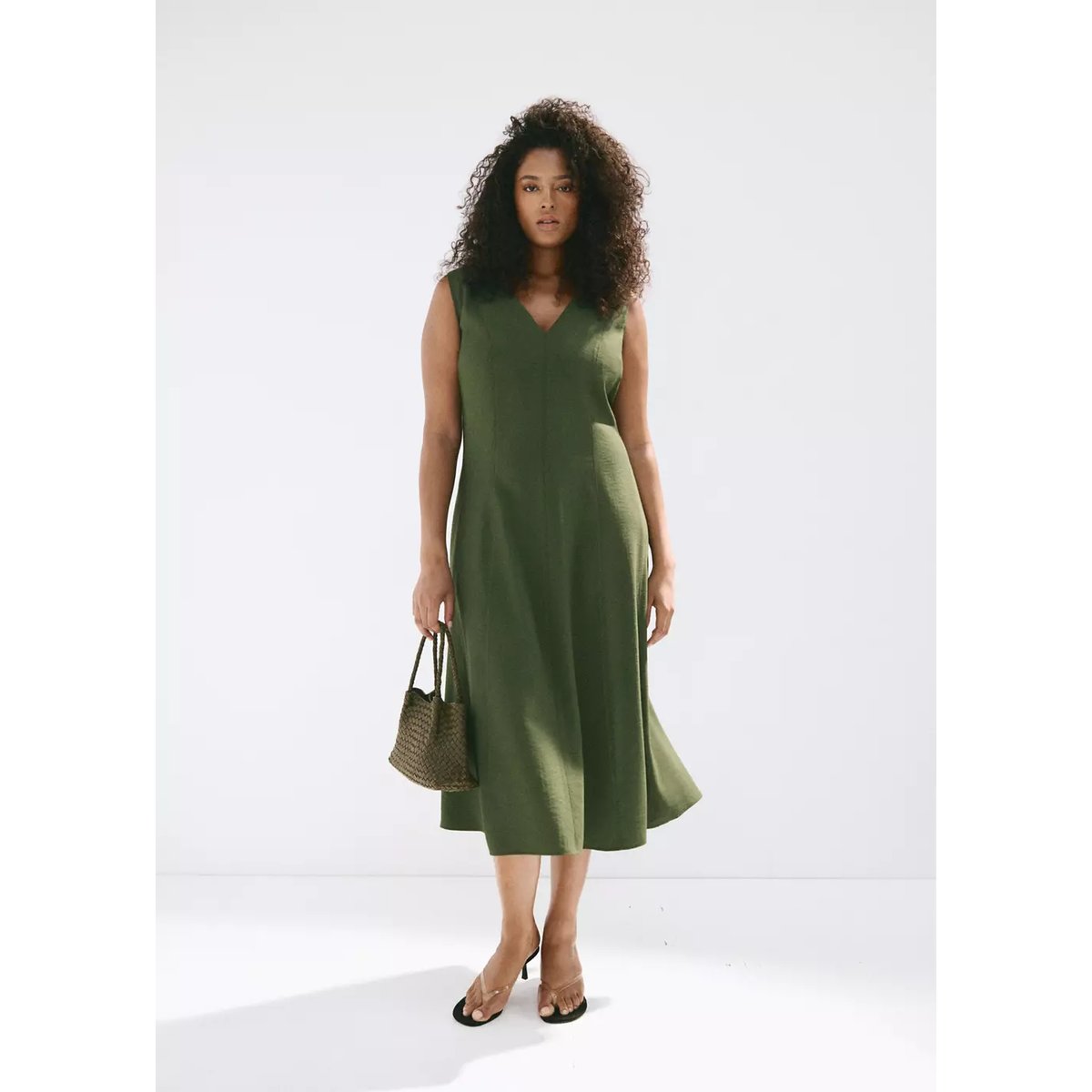 Robe col V avec coutures kaki, MANGO