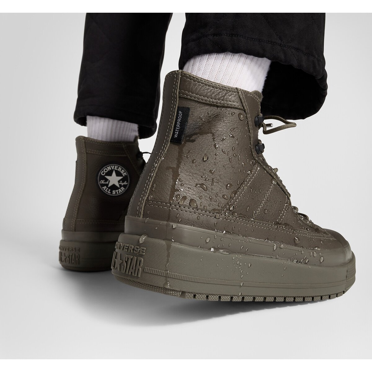 Chuck Taylor All Star Equip High Top Trainers in Leather brown, CONVERSE