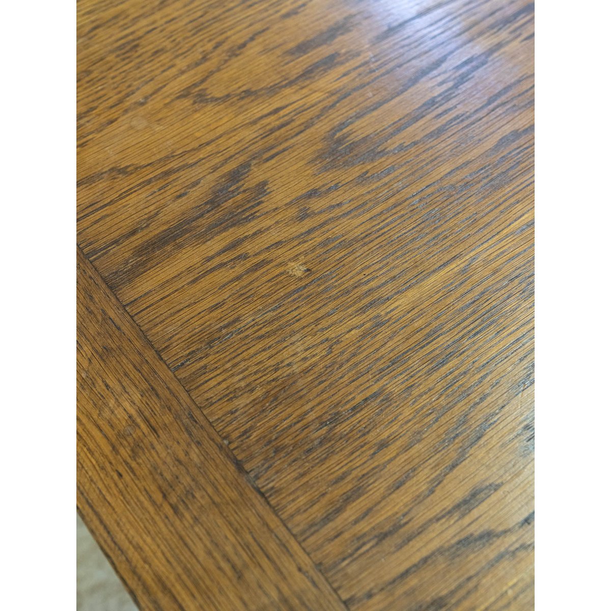 Table à manger en bois Karla N°1047 - Bon état bois foncé, DEBONGOUT
