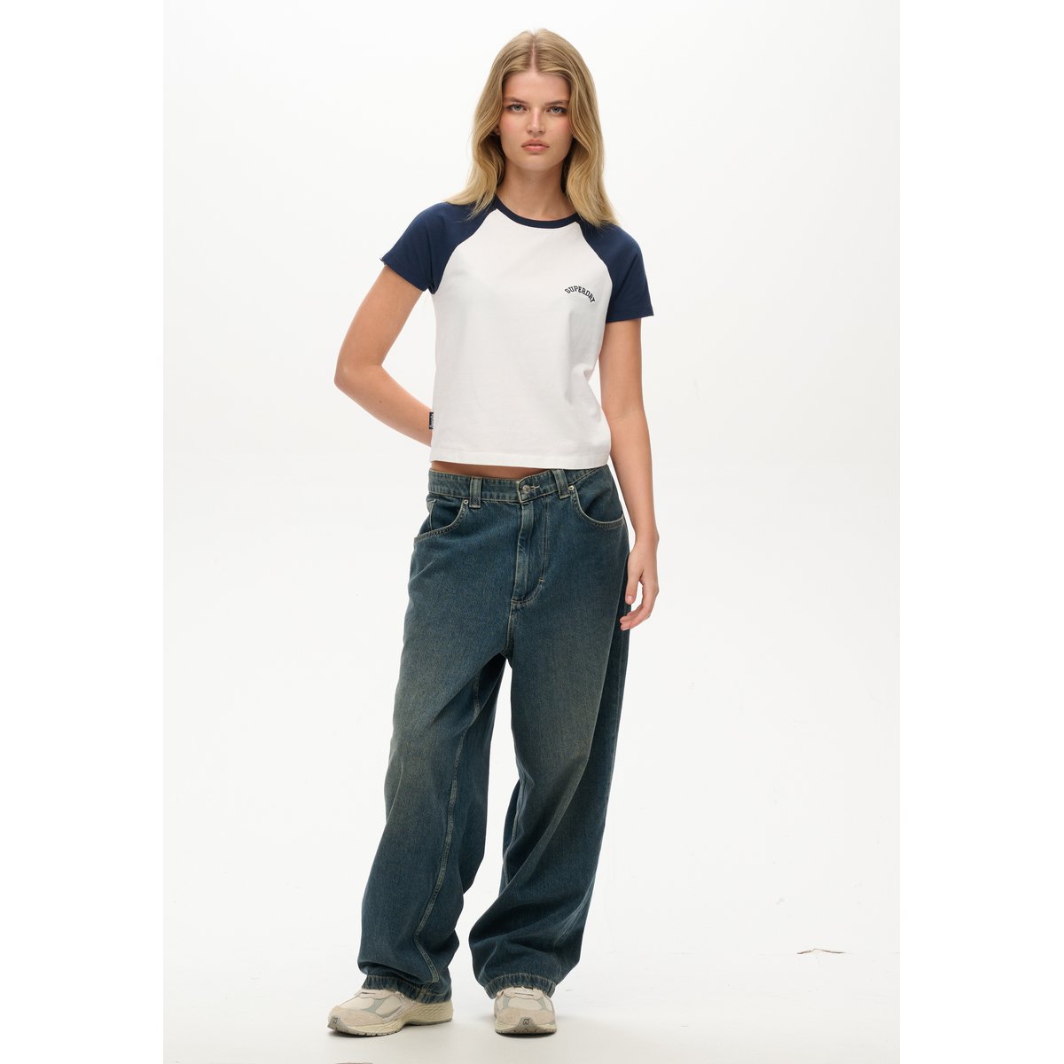 T-shirt Retro Logo Essential optic/bleu marine intense, SUPERDRY