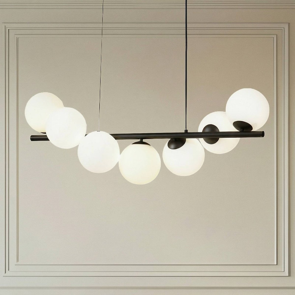 Suspension en verre design, Isandro noir mat, opale, LUCANDE