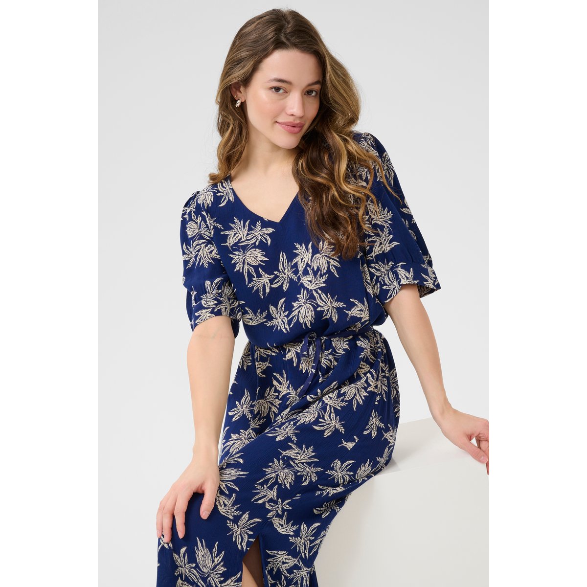 Dress bleu/blanc leaf print, KAFFE
