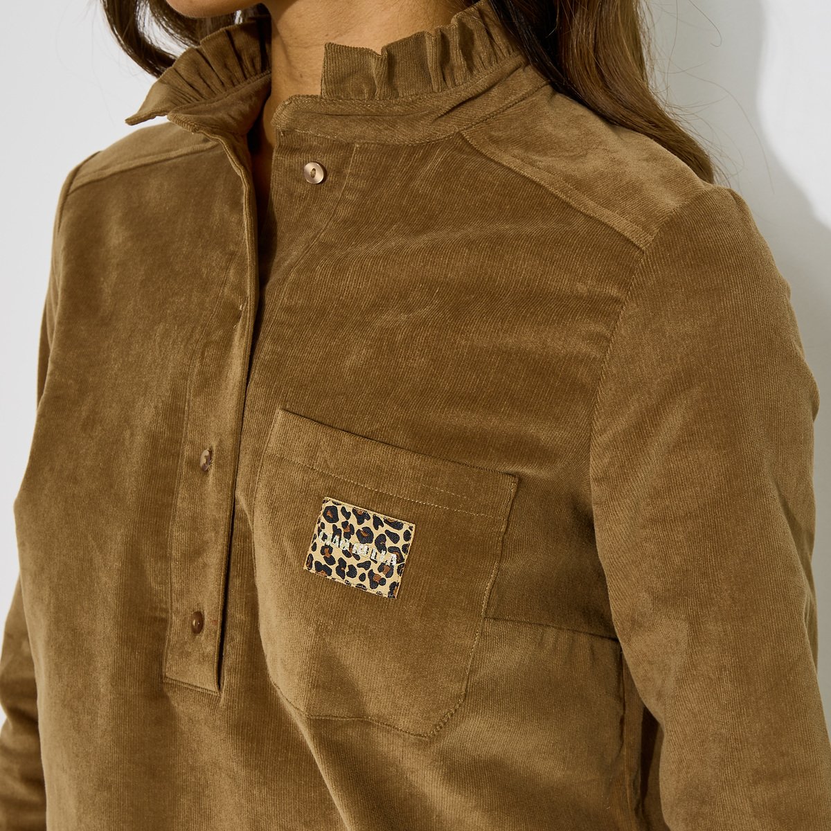 Robe courte velours côtelé col froufrou marron camel, GRAIN DE MALICE