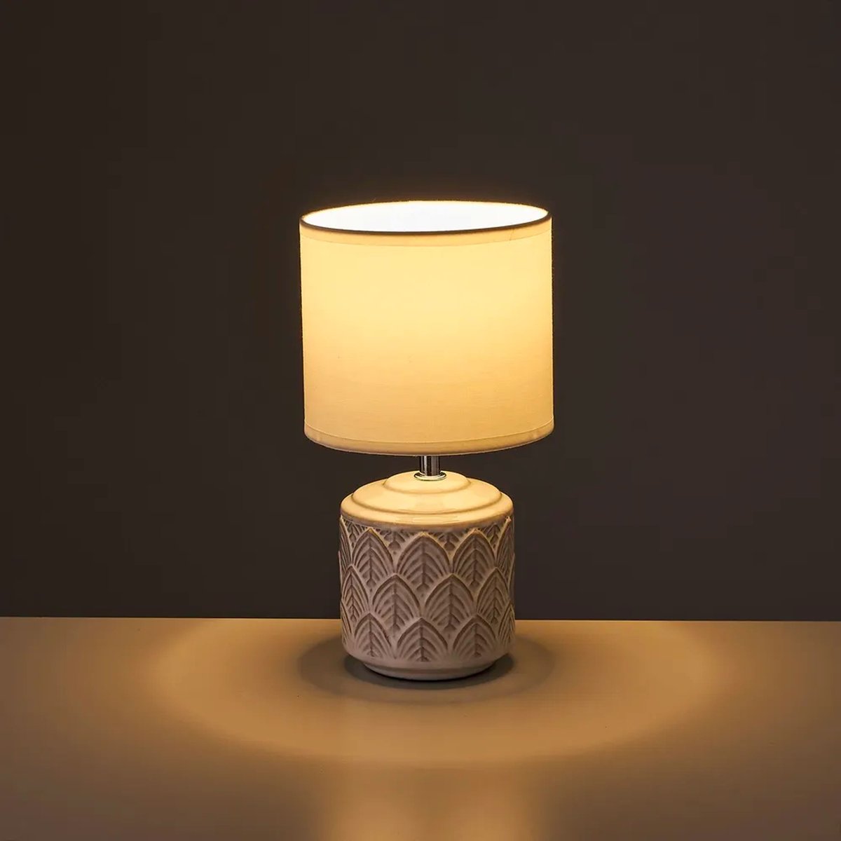 Lampe à poser ronde céramique blanche feuillage 15x15x28cm blanc, WADIGA