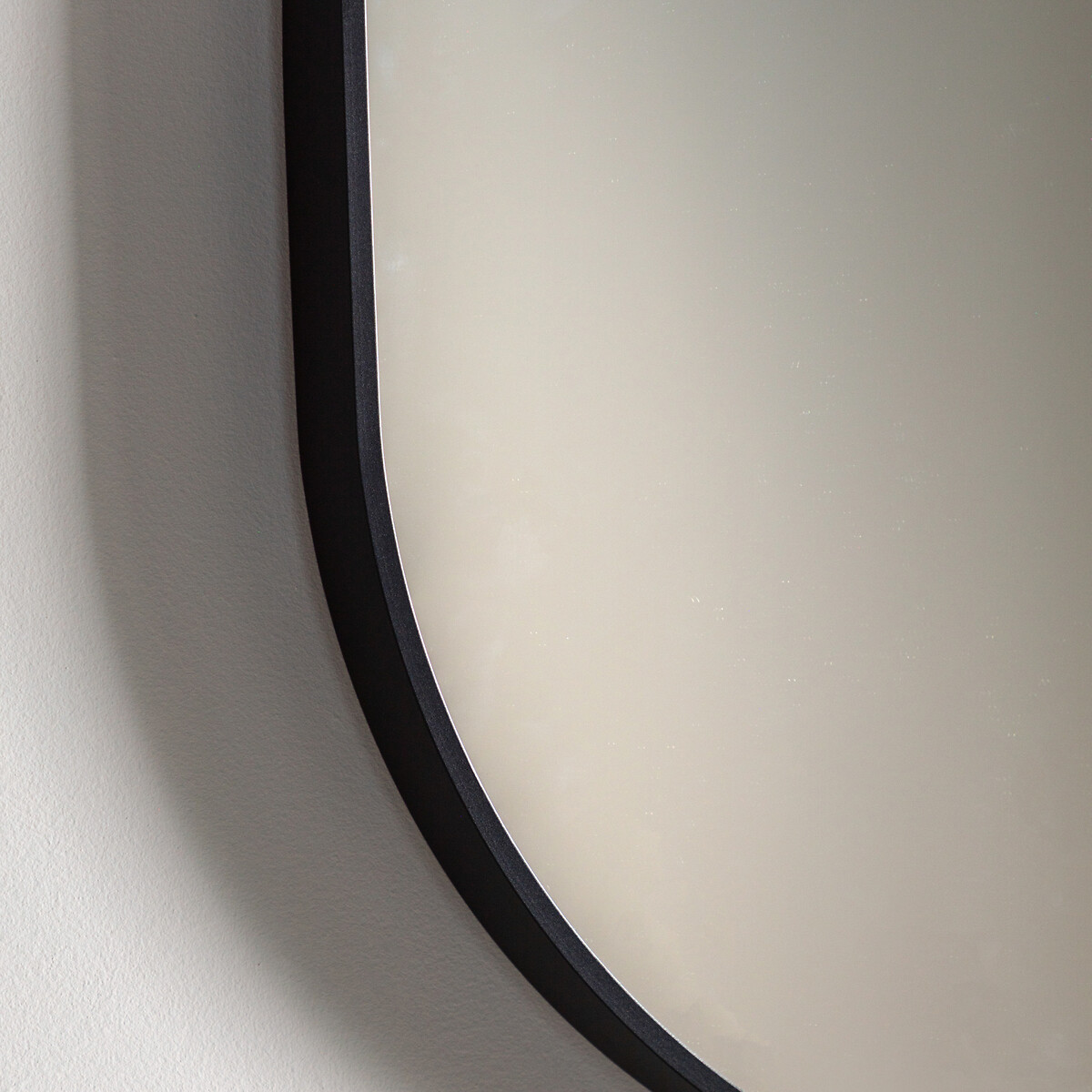 50x150cm Yates Oval Mirror black, ÉDITÉ
