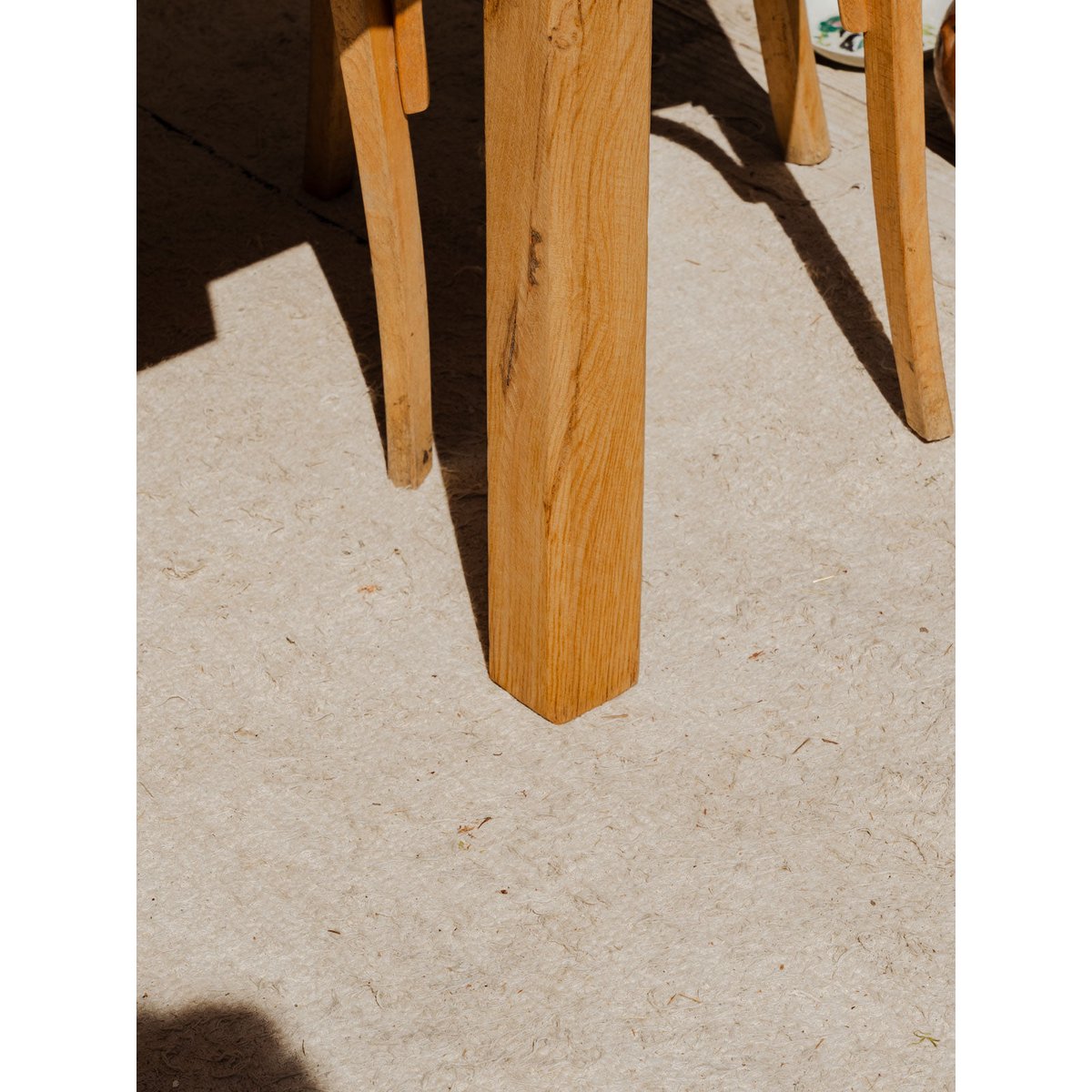 Table à manger en bois Romy N°1483 - Bon état bois clair, DEBONGOUT