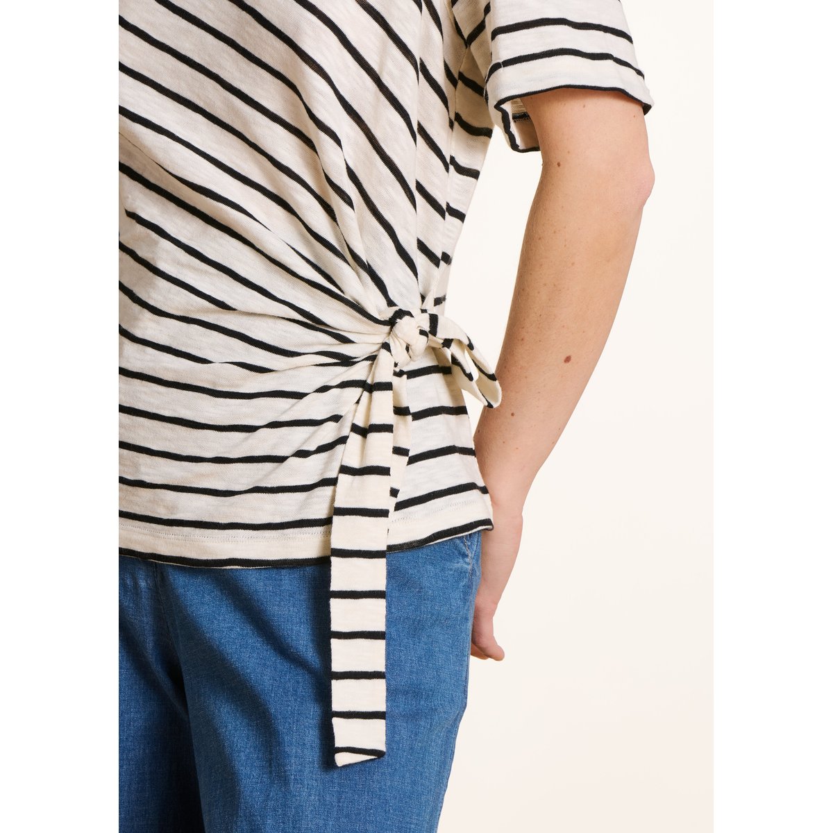 T-shirt à rayures manches courtes en coton ecru/marine, LA FEE MARABOUTEE