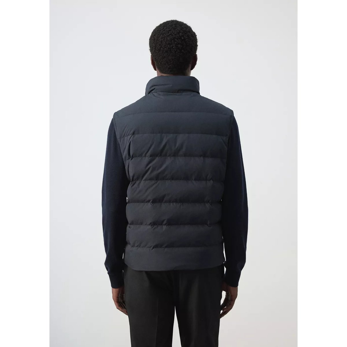 Gilet matelassé en duvet déperlant bleu nuit, MANGO MAN