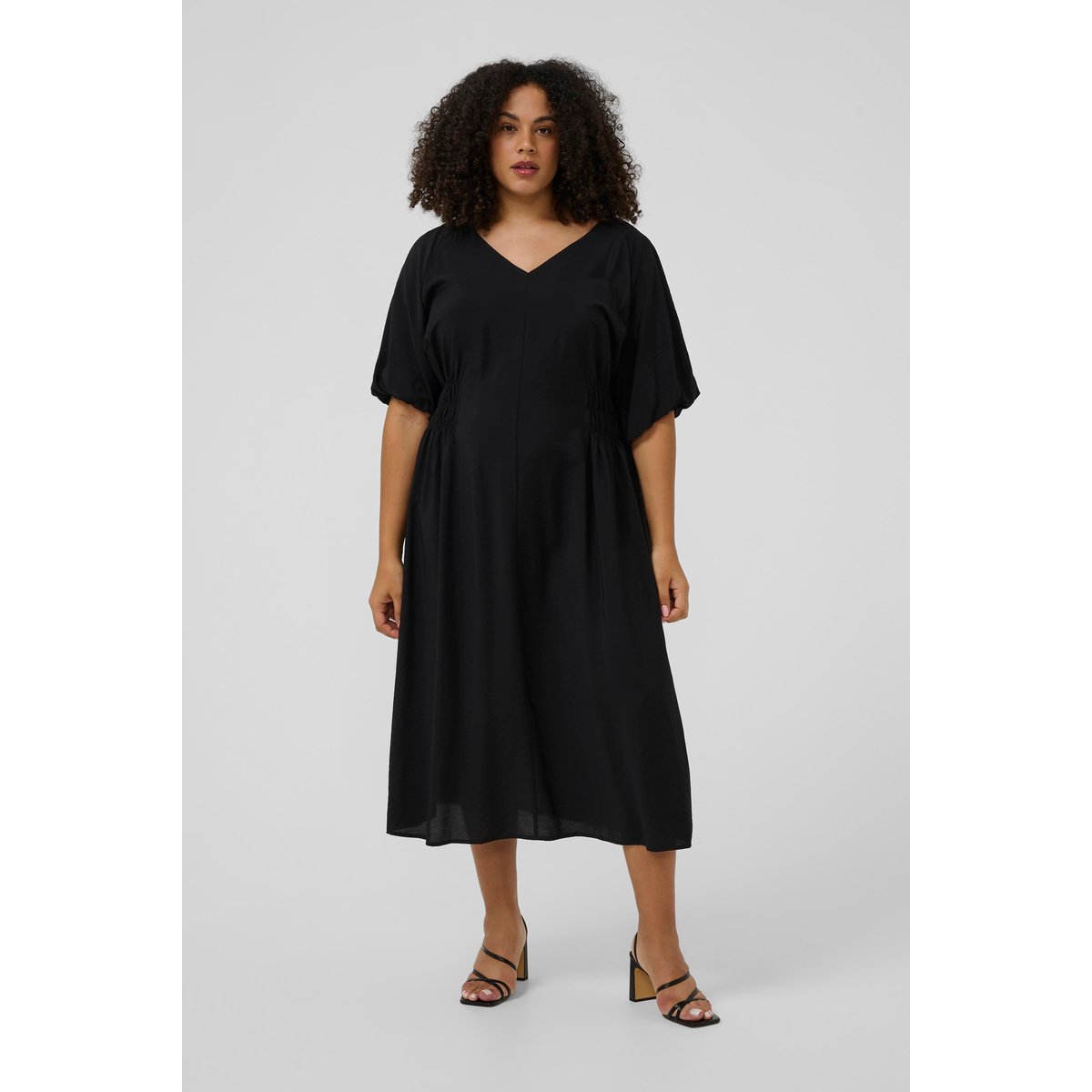 Robe noir black deep, KAFFE CURVE