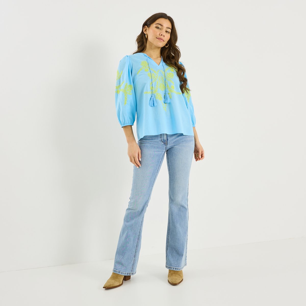 Blouse brodée à col V bleu, GRAIN DE MALICE