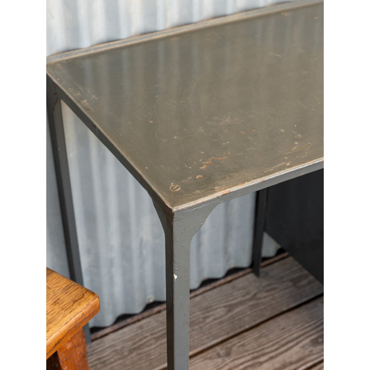 Bureau en métal gris Yvan N°540 - Bon état gris, DEBONGOUT